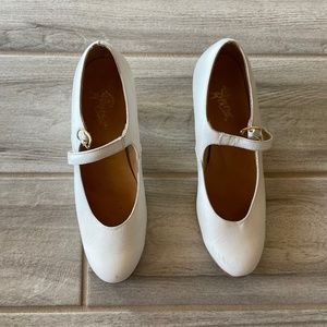 Flamenco and/or Folklorico Dancing Shoes